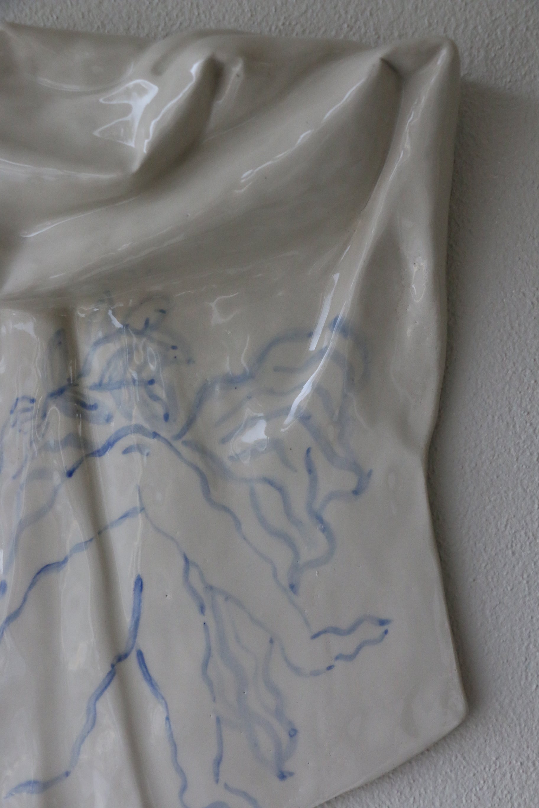 Laoru Laoru × Katja Mautone | Hautelief