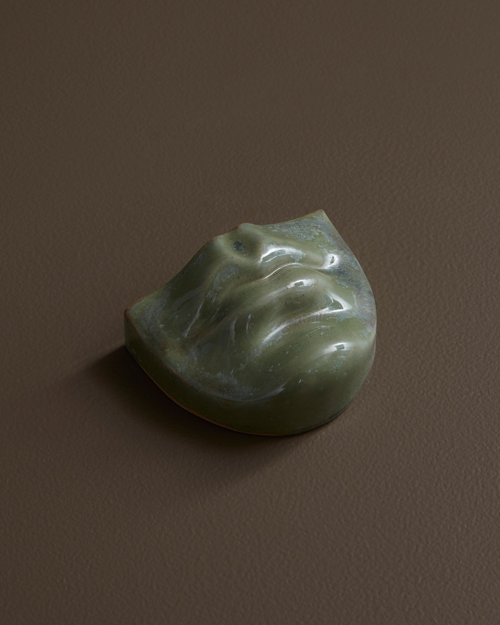 Mund Rund | Keramisk Relief