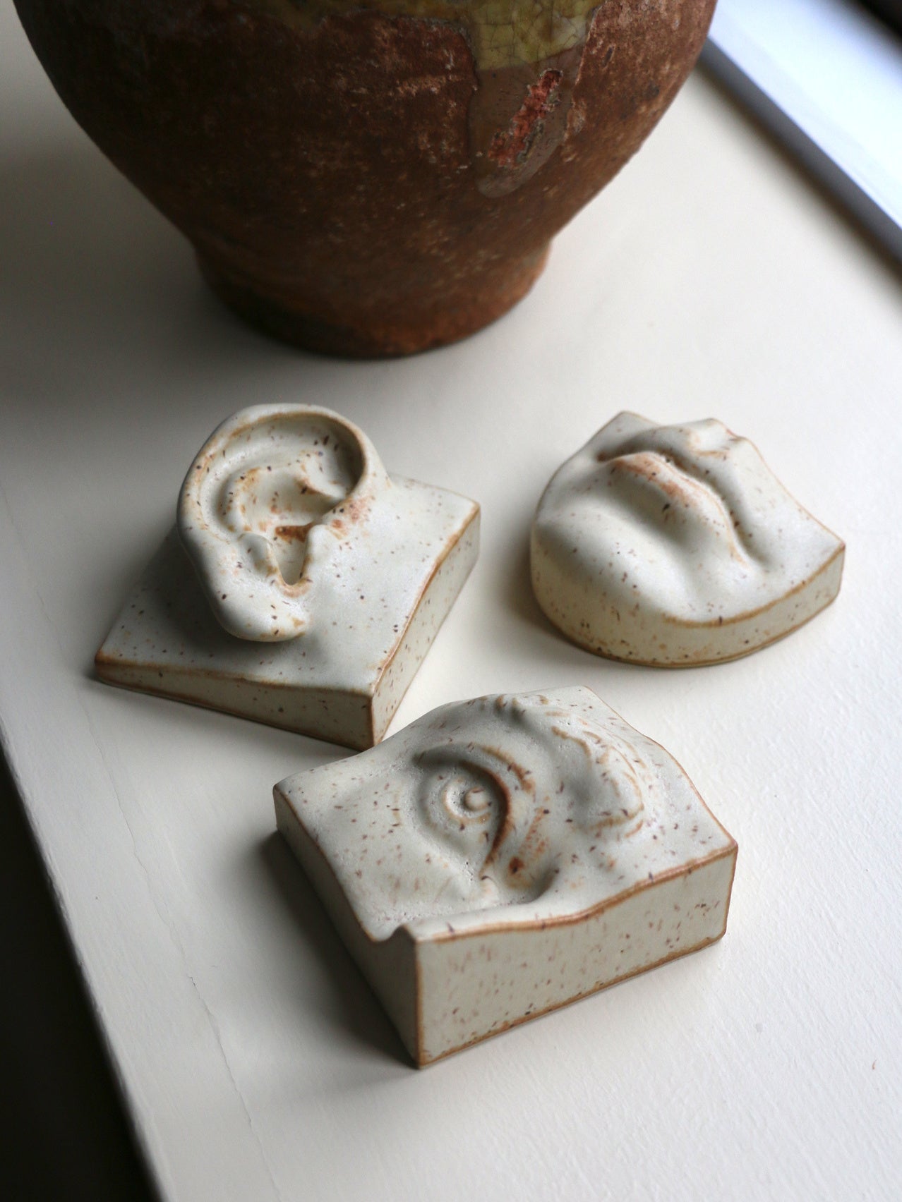 Eye Right | Keramikrelief